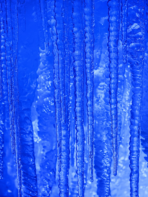 Blue Icicles in Freezing Space