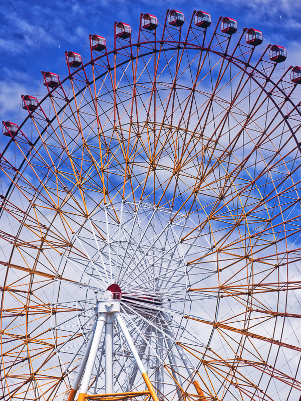 Wintry Big Ferris Wheel